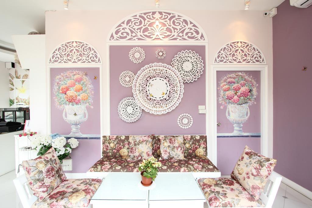 Отель Ratchiangsaen Flora House Чиангмай Экстерьер фото