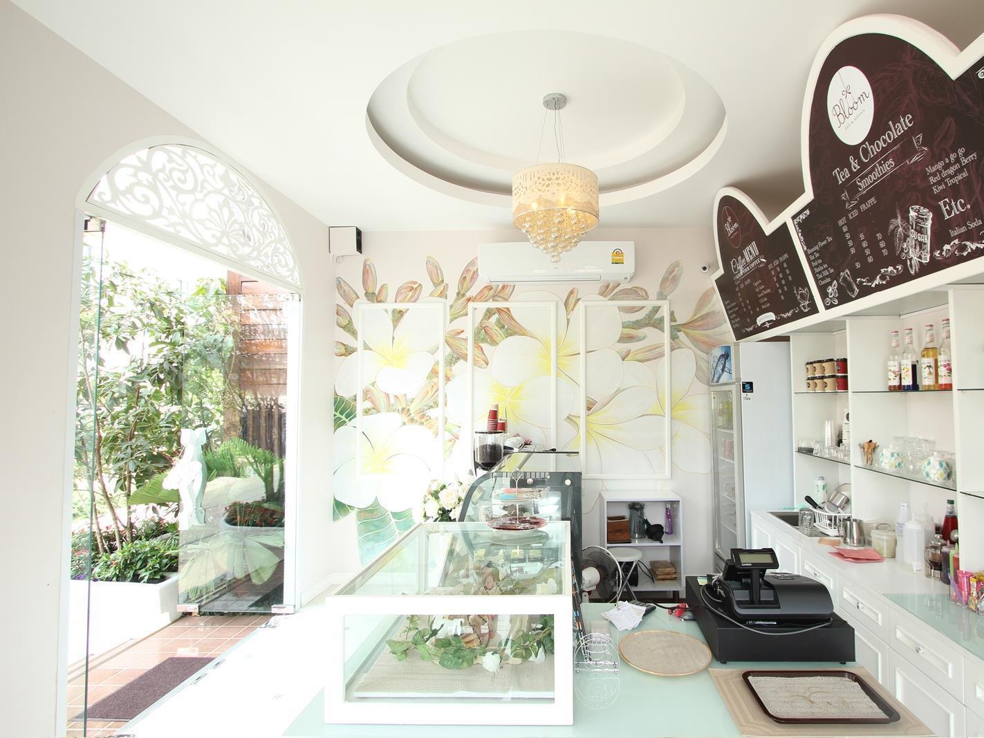 Отель Ratchiangsaen Flora House Чиангмай Экстерьер фото