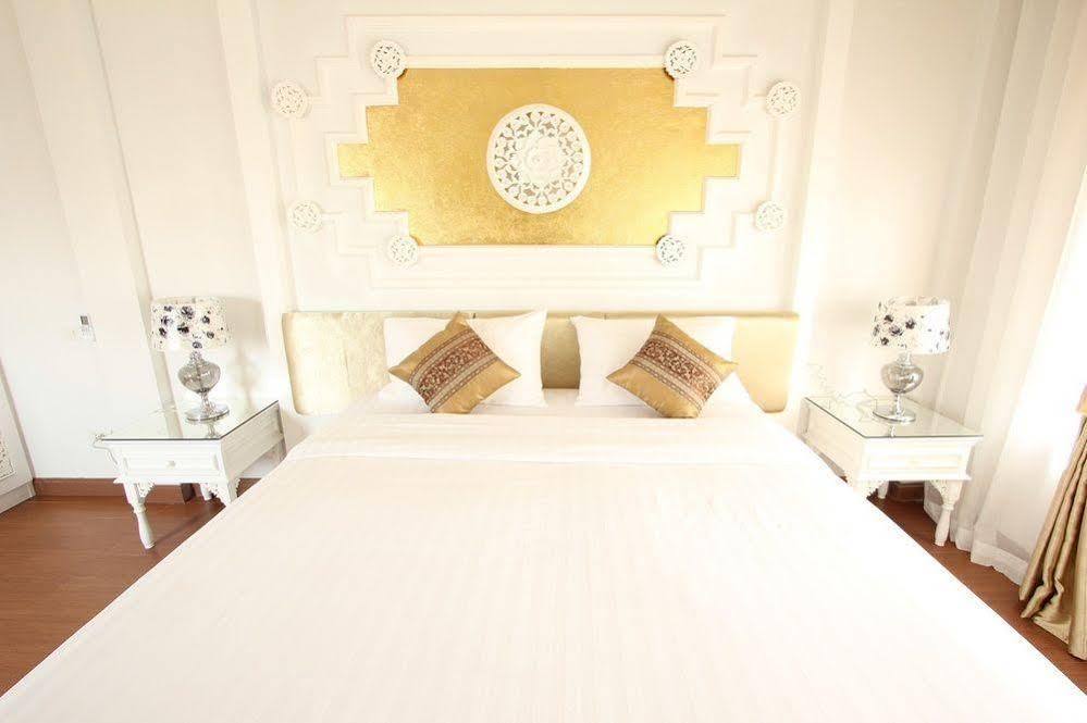 Отель Ratchiangsaen Flora House Чиангмай Экстерьер фото